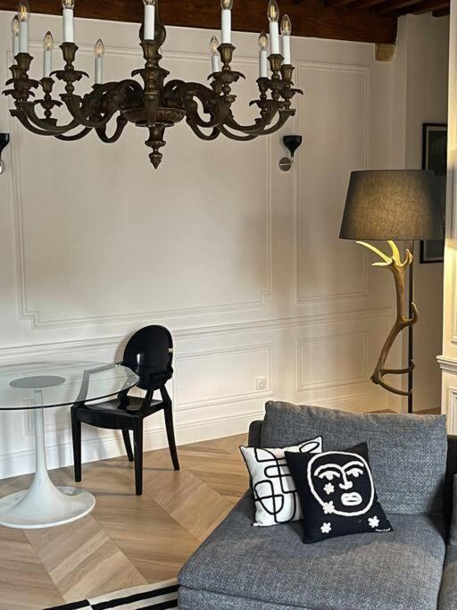 Le Grand Cerf By La Chambre A Cote Metz Eksteriør bilde